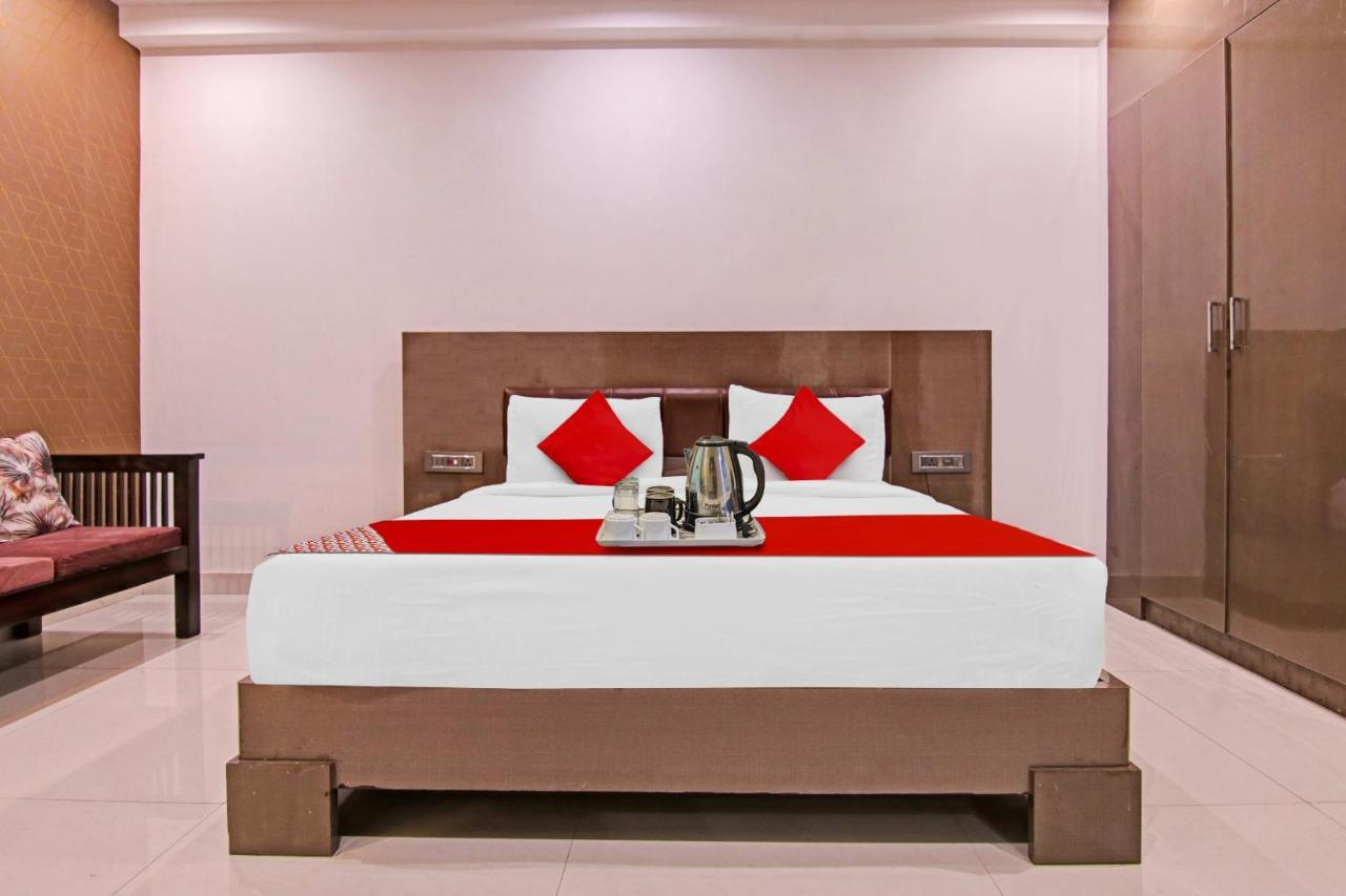 Hotel 19 West New Delhi Buitenkant foto